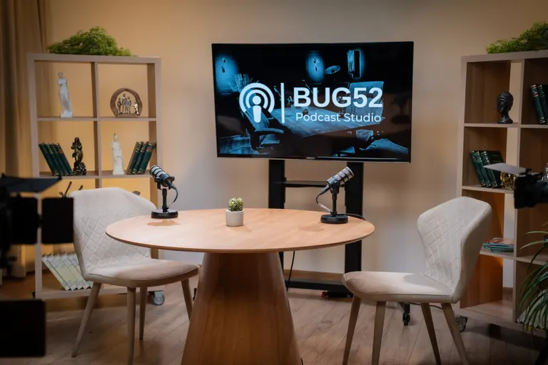 filmare interviu business în studio profesional București